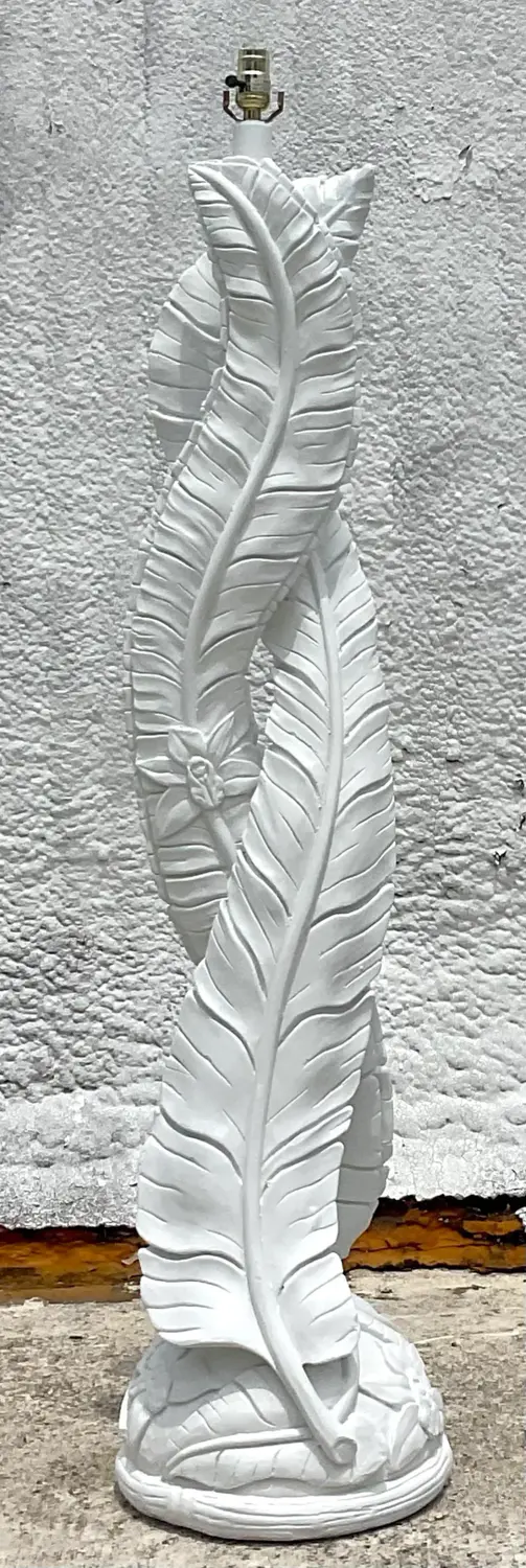Vintage Coastal Twisted Banana Leaf Floor Lamp - Detail view