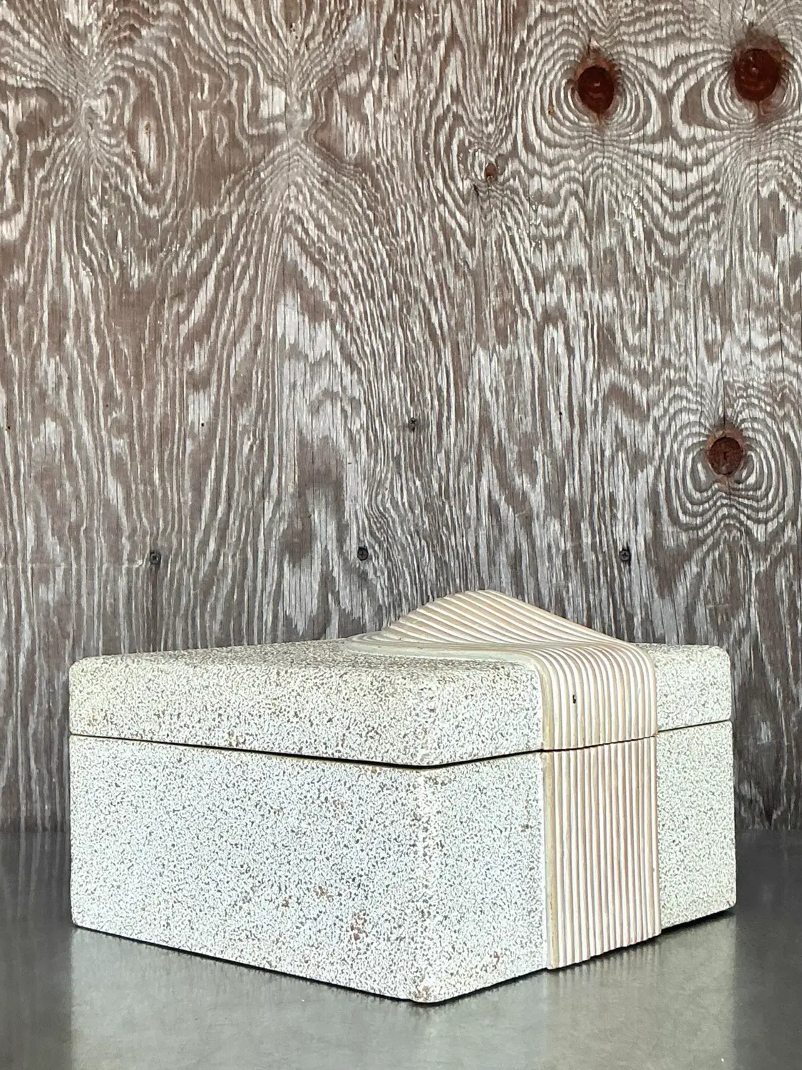Vintage Coastal Washed Pencil Reed Band Box - Back view