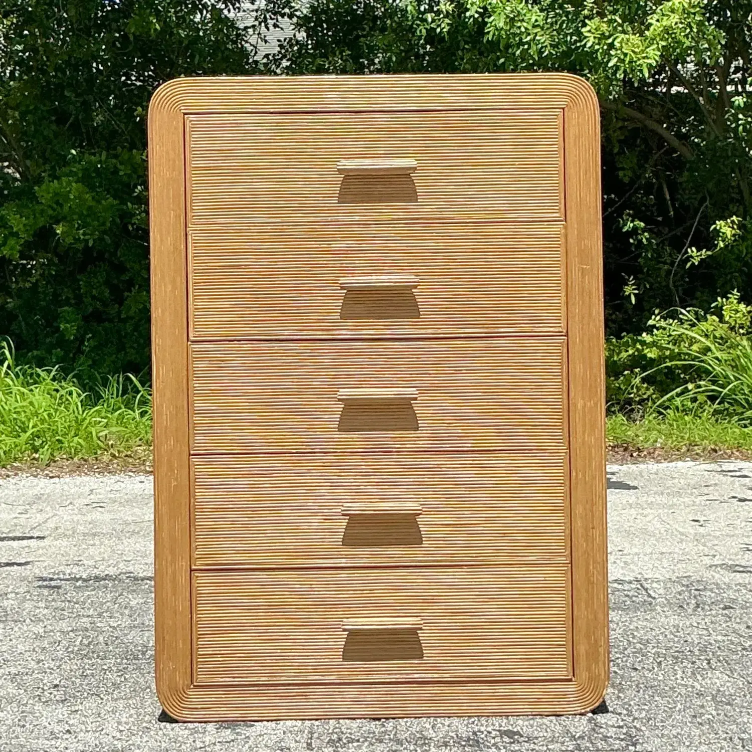Vintage Coastal Waterfall a Pencil Reed Chest of Drawers - Detail view