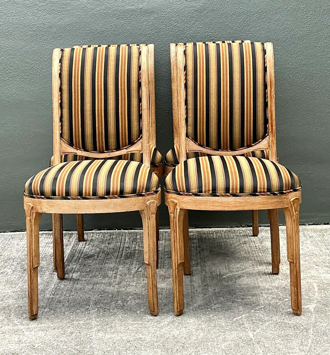 Vintage Deco Carved Dining Chairs - Set of 4 - Detail view
