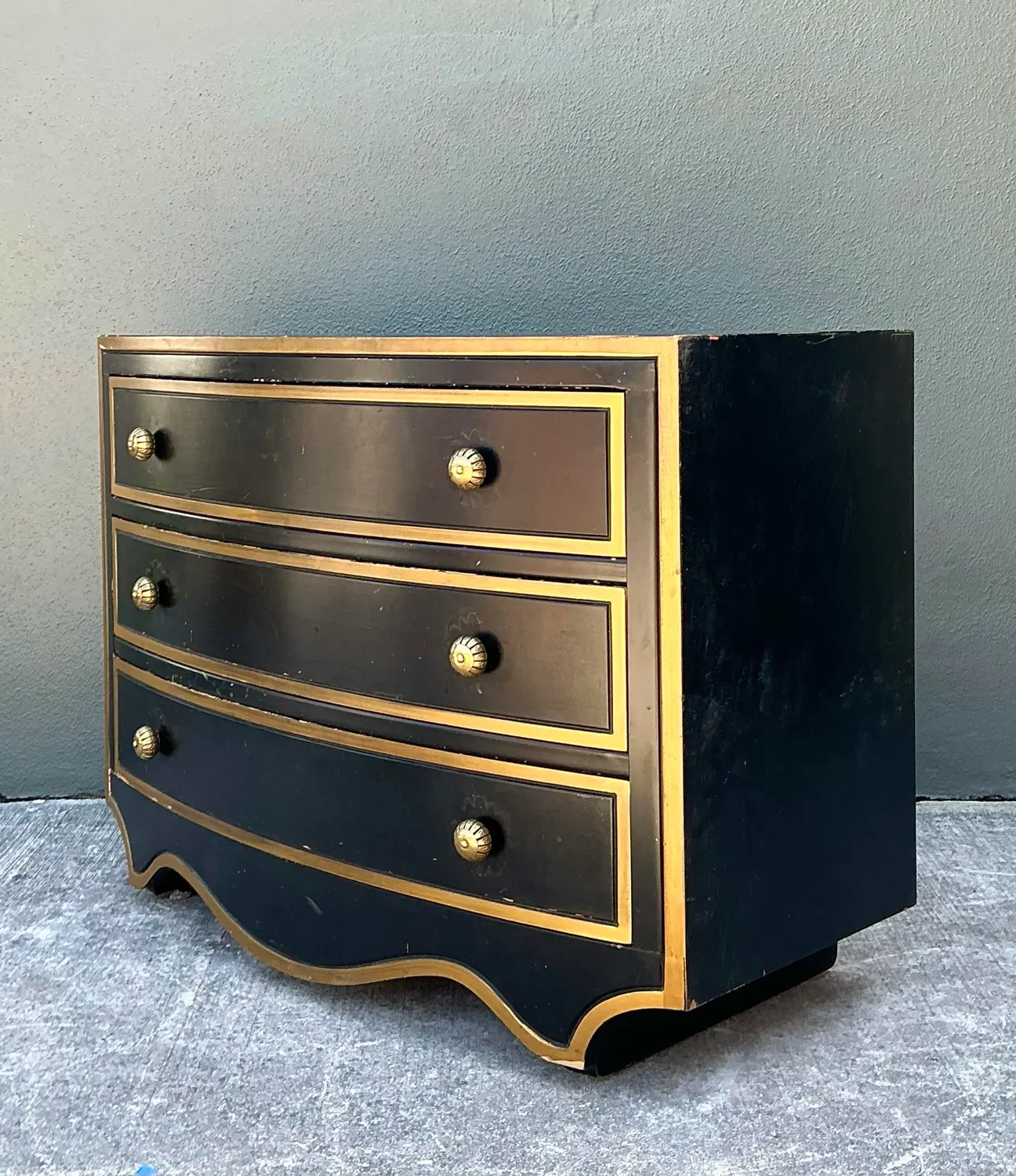 Vintage Dorothy Draper Casablanca Viennese Chest of Drawers - Back view