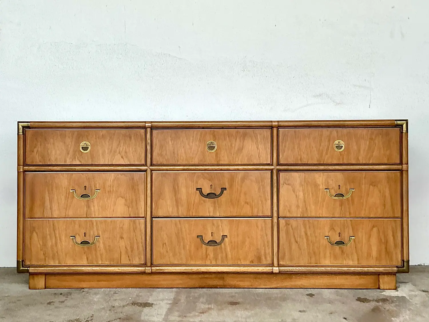 Vintage Drexel Campaign Dresser - Detail view