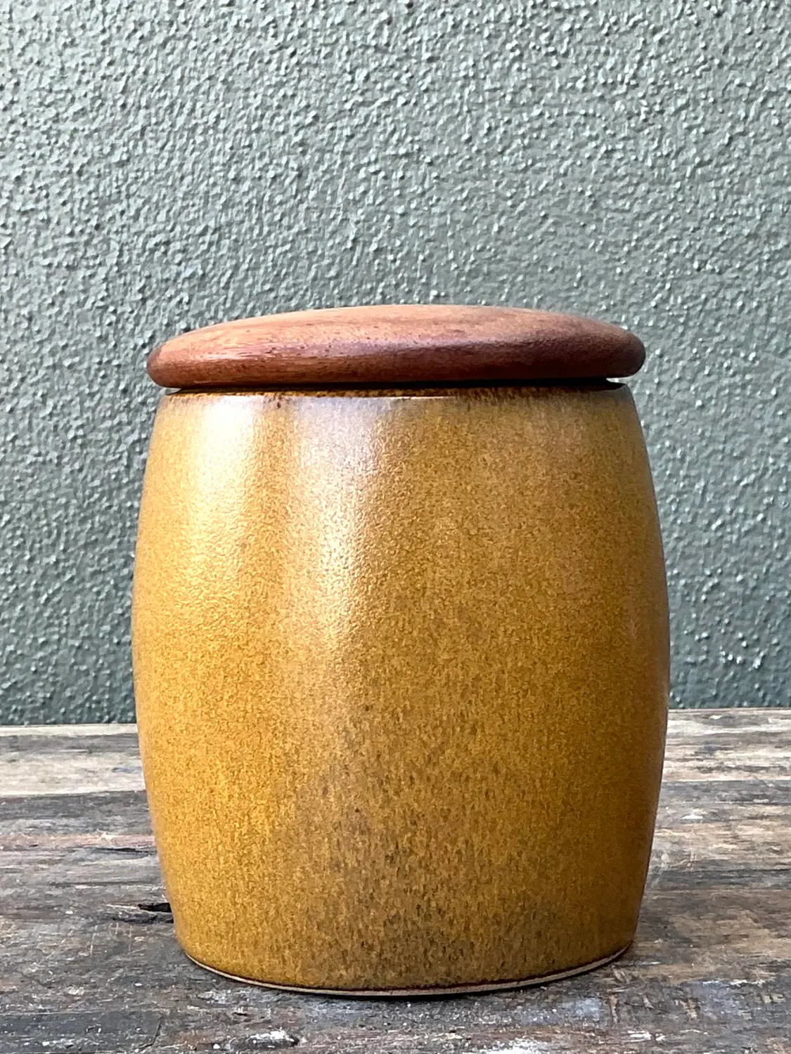 Vintage Dunhill Lidded Ceramic Tobacco Jar - Side view