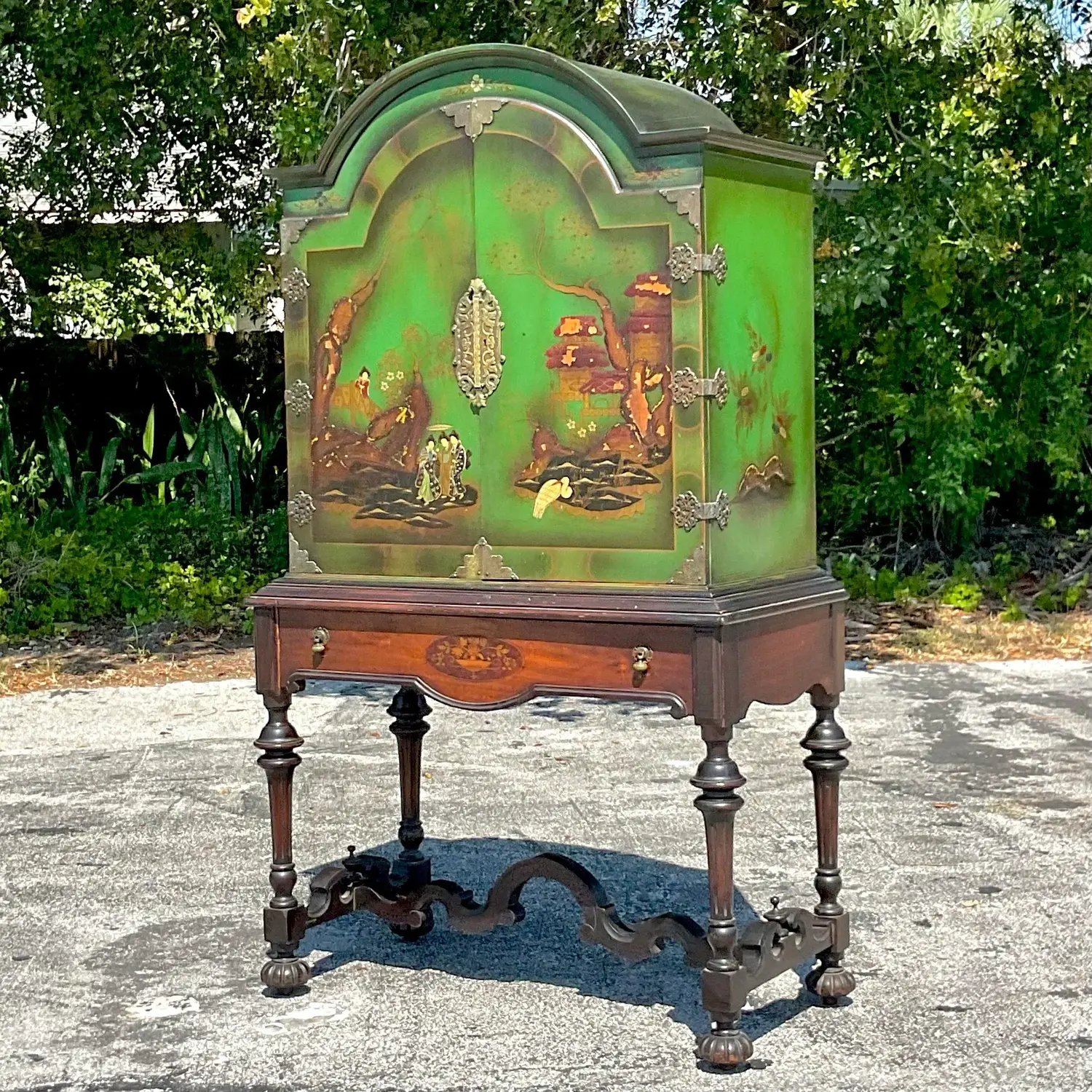 Vintage Early 20th Century Jacobean Style Cabinet - Detail view