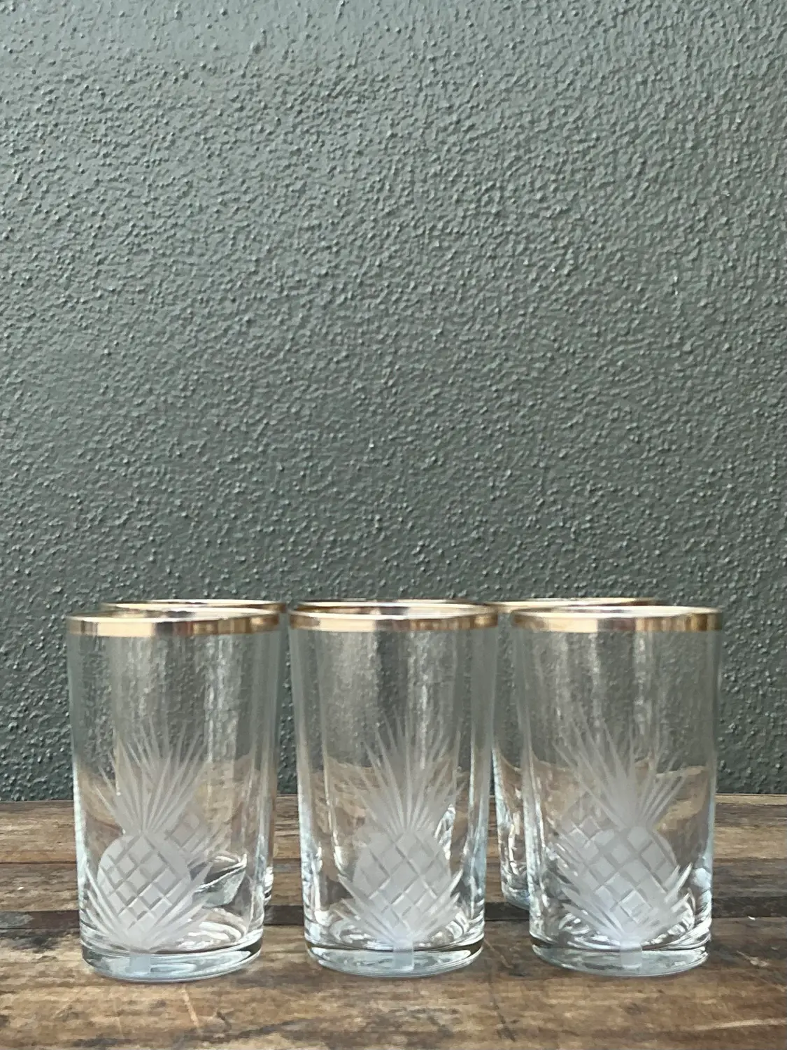Vintage Etched Pineapple Glasses - Set of 6 - Side view