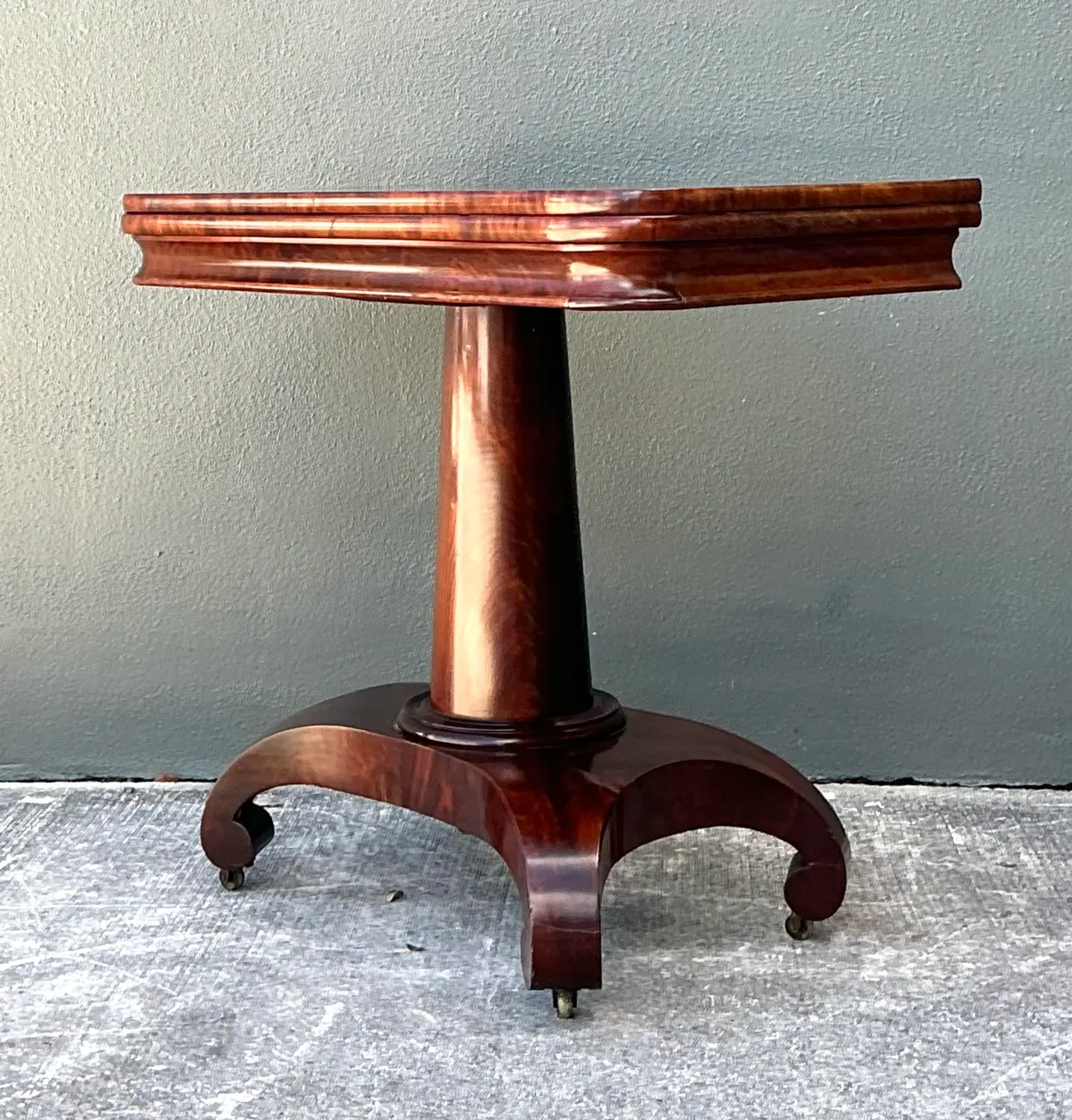 Vintage Flame Mahogany Convertible Game Table - Side view