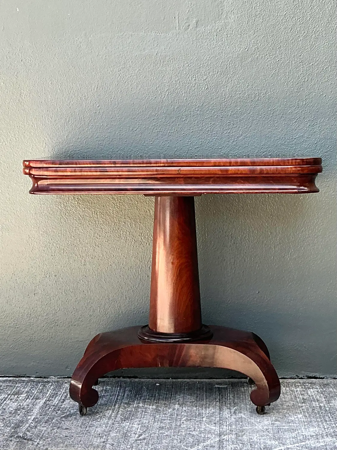 Vintage Flame Mahogany Convertible Game Table - Top view