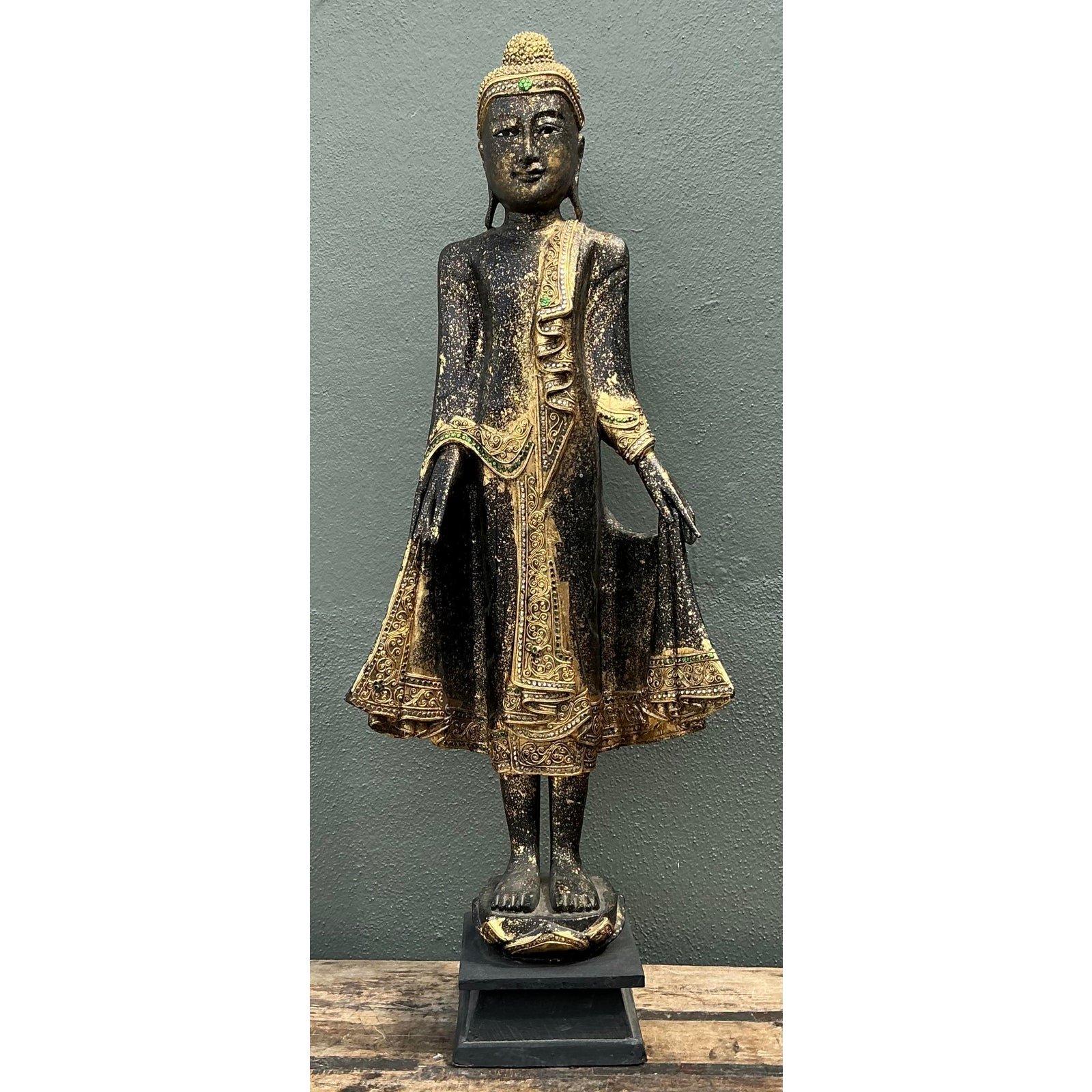 Vintage Gilt Tipped Buddah - Top view