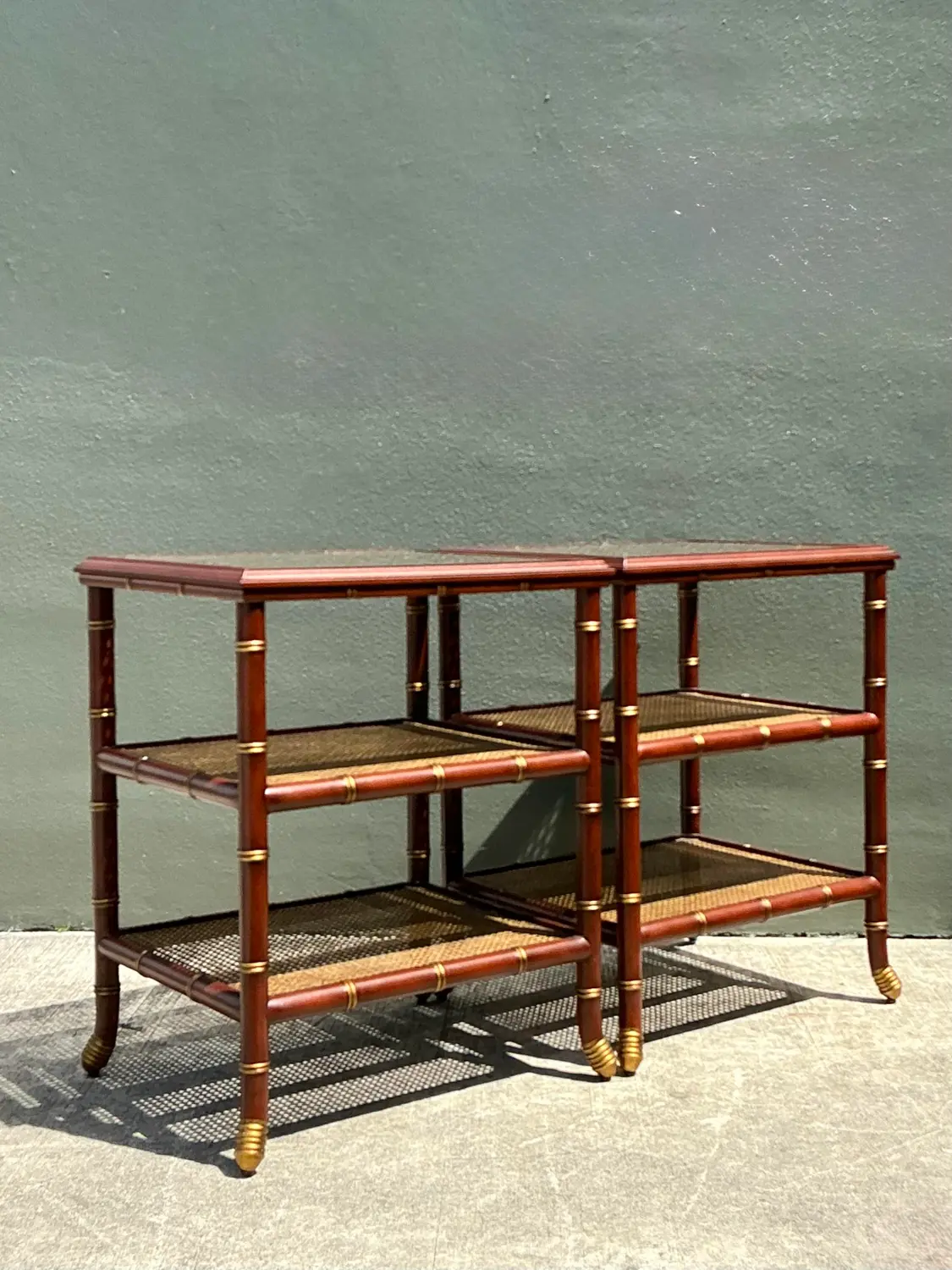 Vintage Gilt Tipped Tri Level Side Tables - A Pair - Detail view