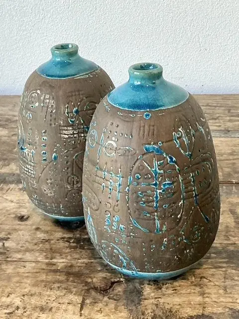 Vintage Glazed Ceramic Scored Vases - A Pair - Back view