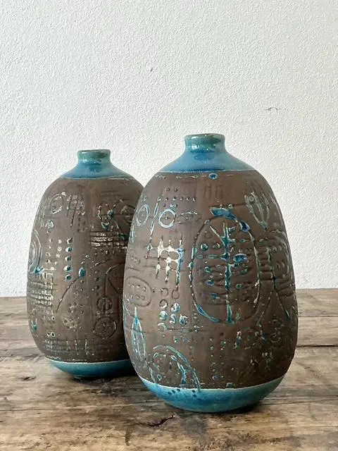 Vintage Glazed Ceramic Scored Vases - A Pair - Top view