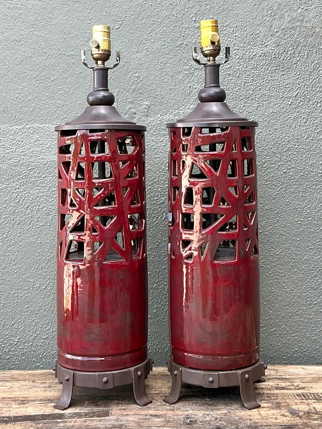 Vintage Glazed Ceramic Table Lamps - A Pair - Back view