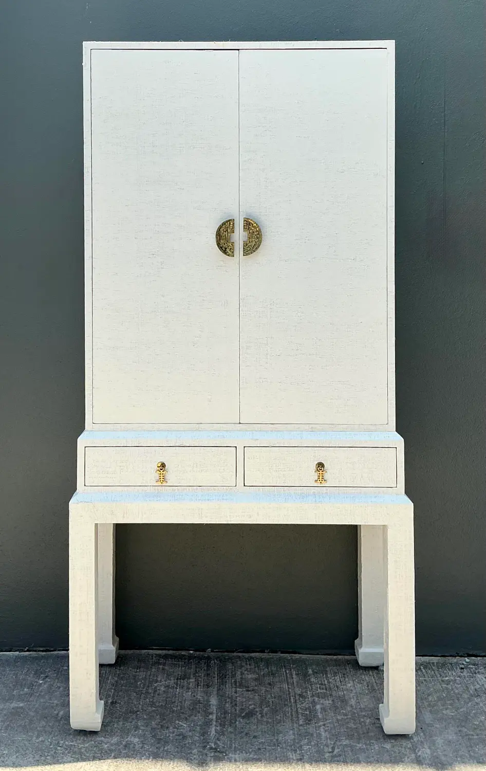 Vintage Grasscloth Standing Dry Bar