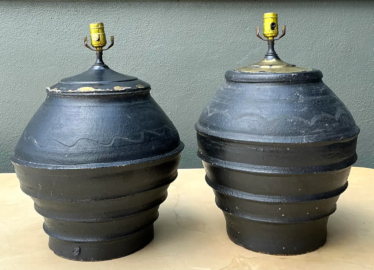 Vintage Greek Painted Terracotta Lamps - A Pair - Detail view
