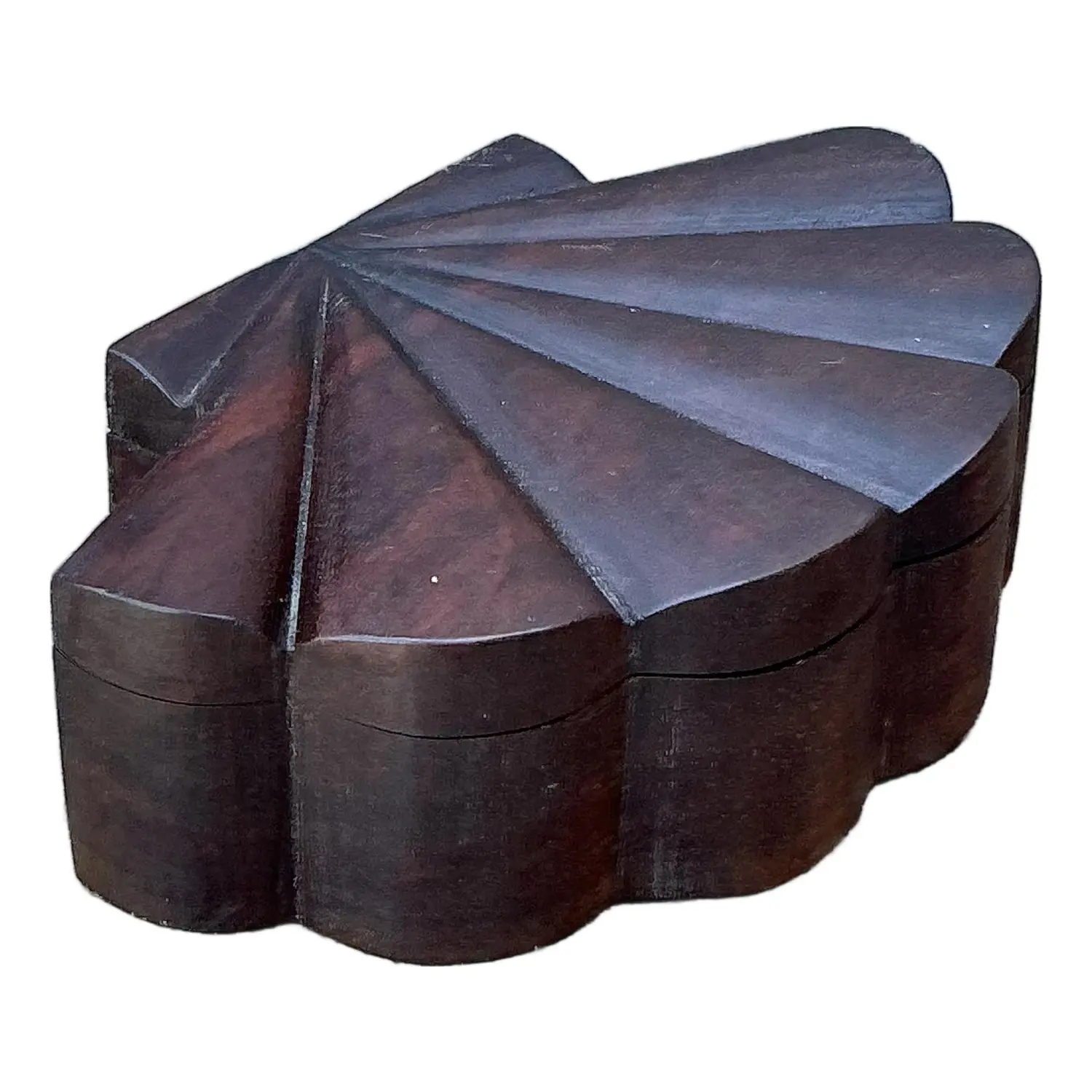 Vintage Hand Carved Wood Clam Box