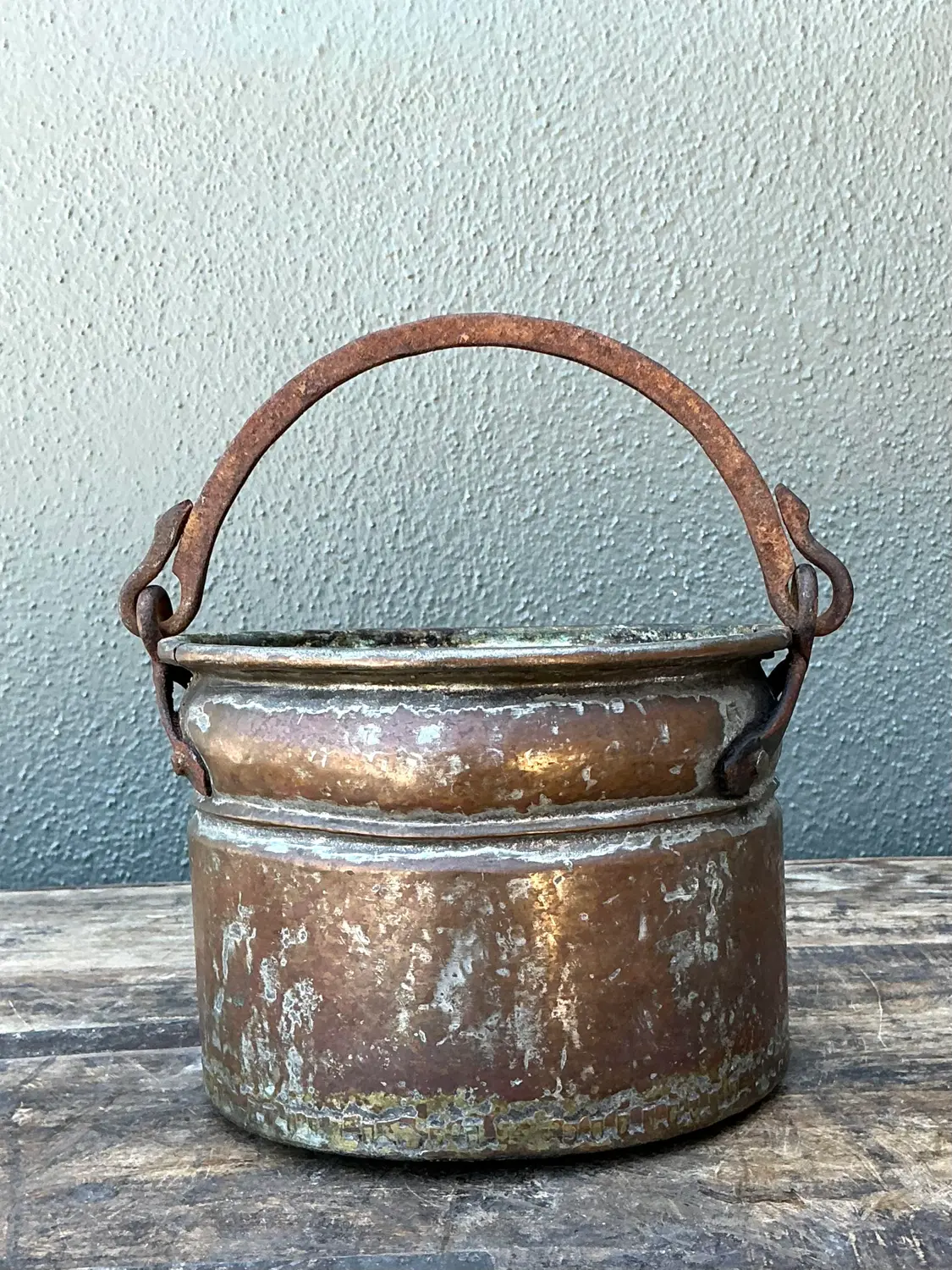 Vintage Hand Hammered Copper Bowl - Detail view