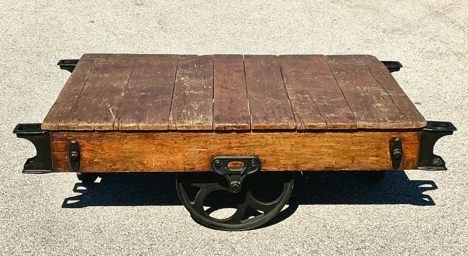Vintage Industrial Wagon Coffee Table - Detail view