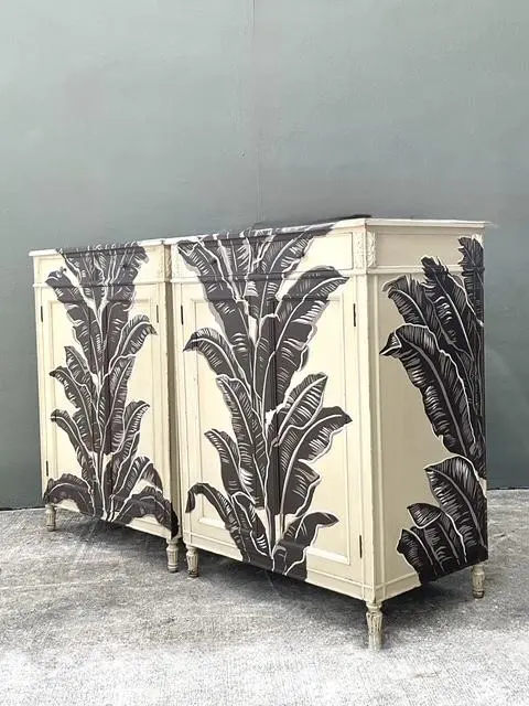 Vintage Irving and Casson Pair of Chests - A Pair - Back view