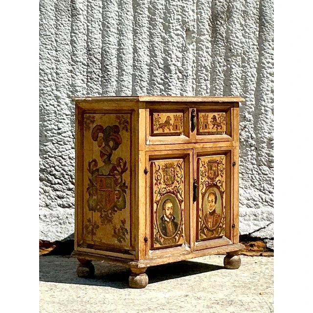 Vintage Italian 19th Century Hand Painted Cabinet - Detail view