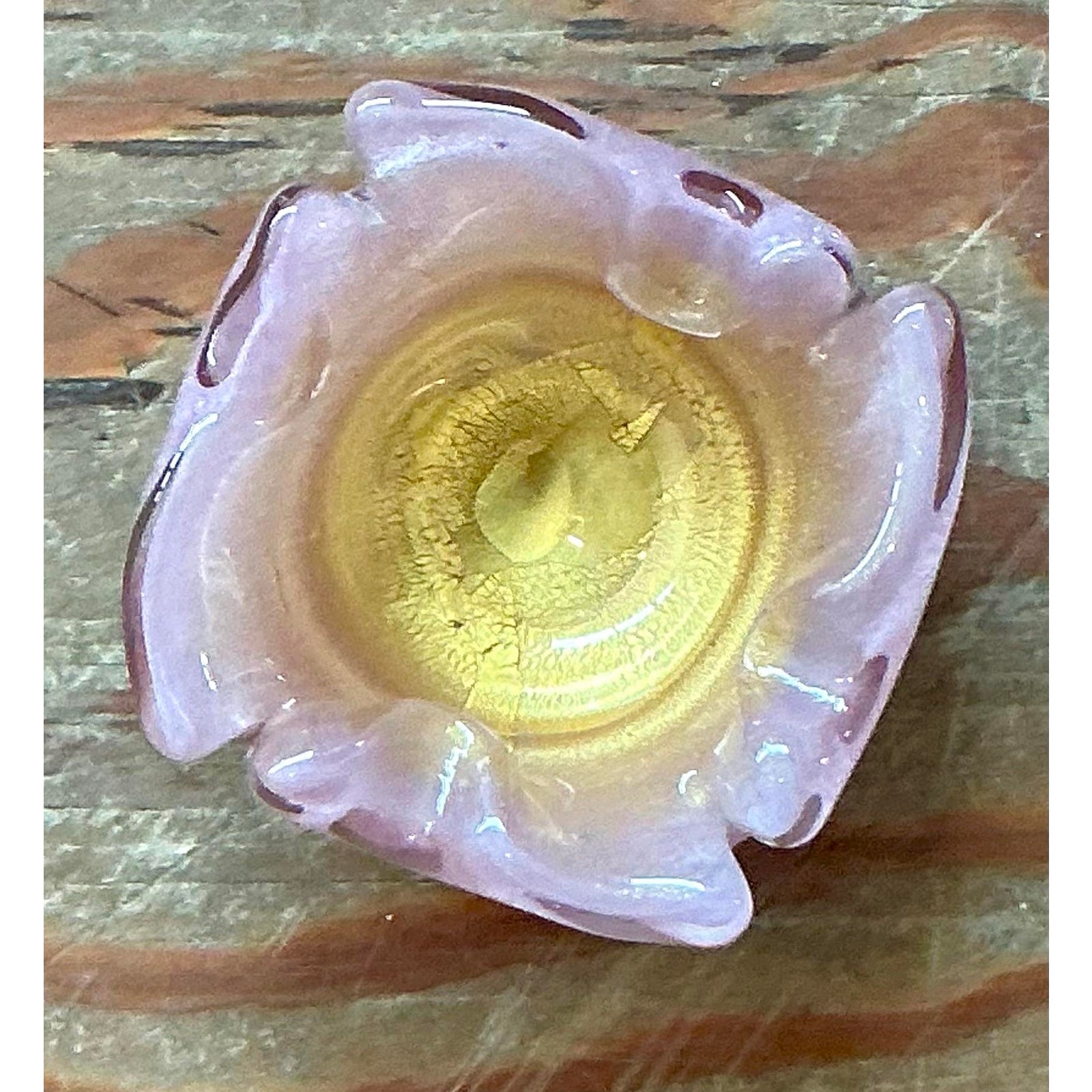 Vintage Italian Art Glass Bowl After Murano - Detail view