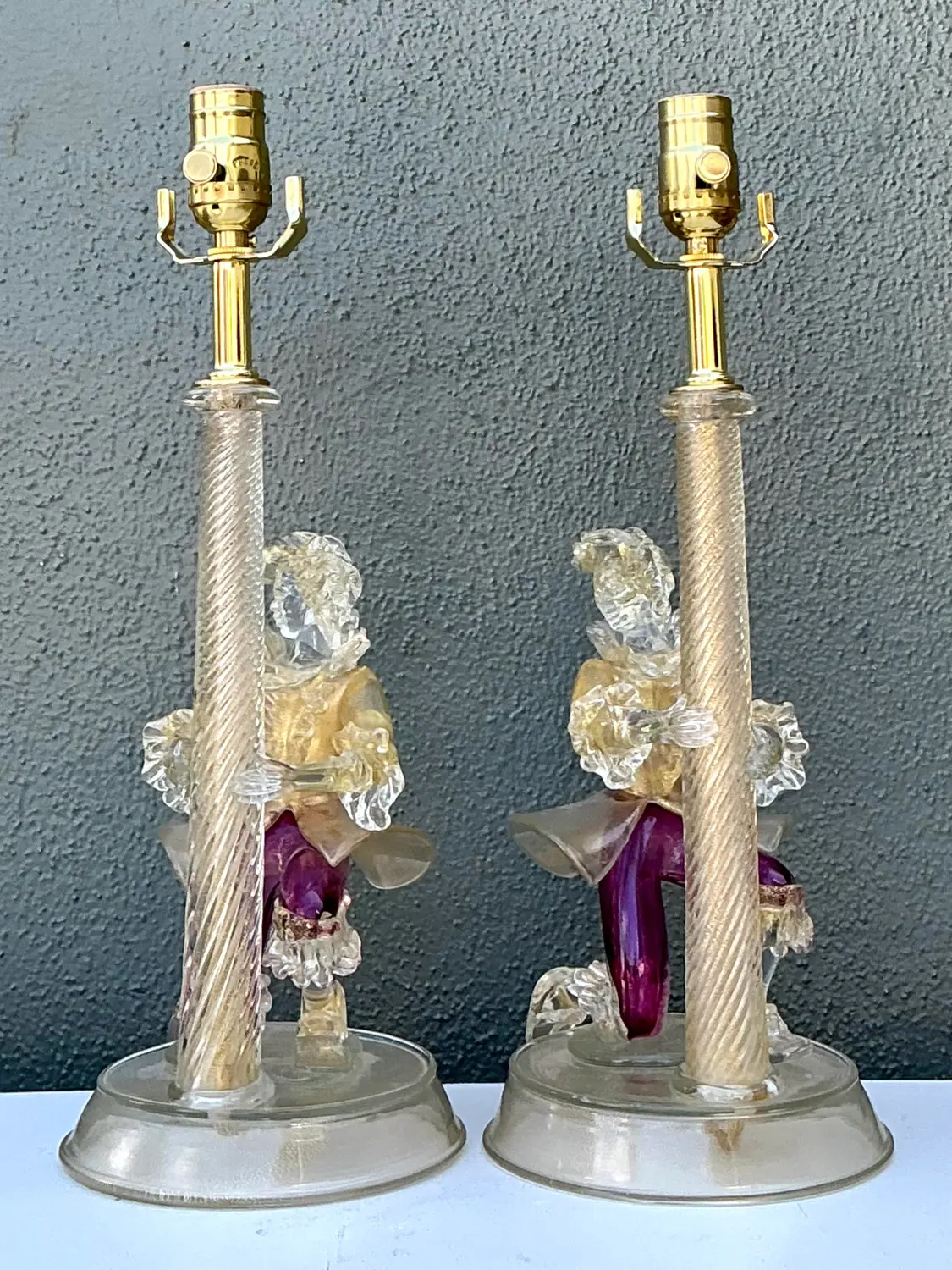 Vintage Italian Barovier and Toso Murano Glass Figurative Lamps - Detail view