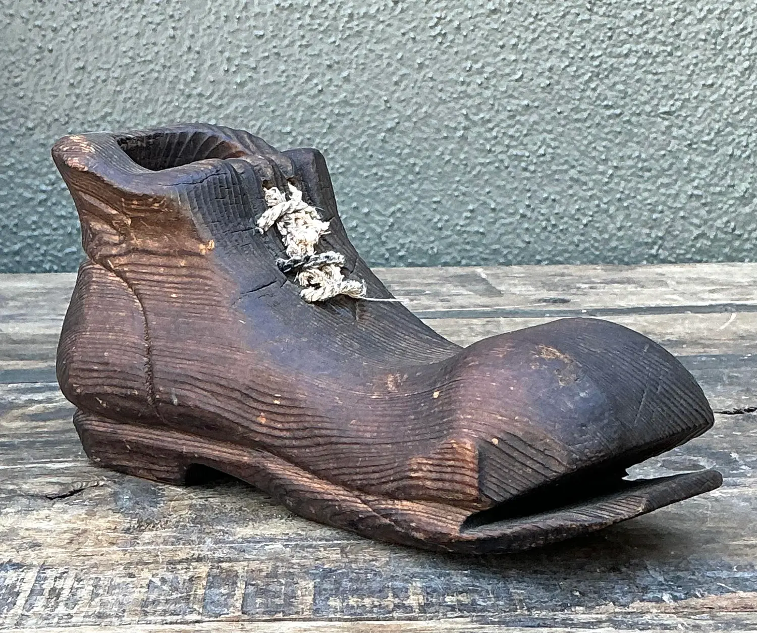 Vintage Italian Carved Wooden Shoe - Detail view