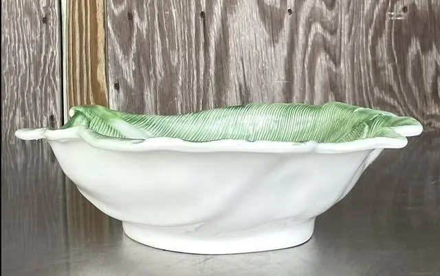 Vintage Italian Coastal Banana Leaf Bowl - Detail view