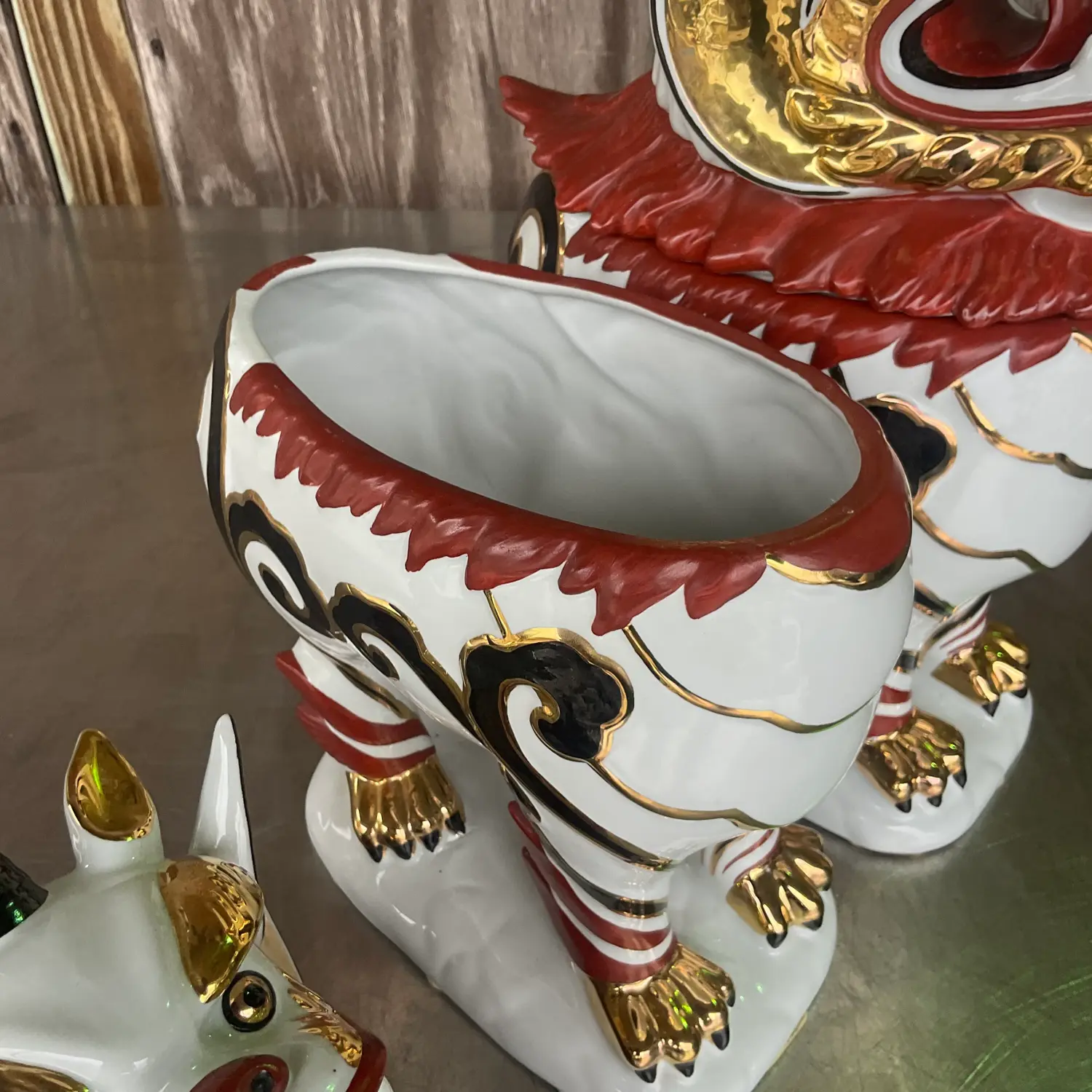 Vintage Italian Gilt Tipped Lidded Porcelain Foo Dogs - a Pair - Top view