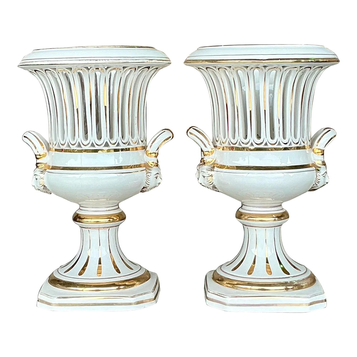 Vintage Italian Impero Crater Vases - a Pair - Detail view