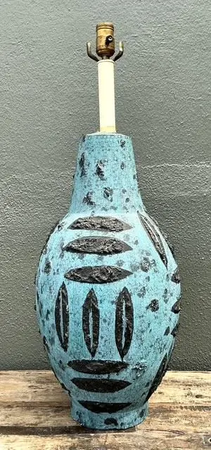 Vintage Italian Mid-Century Modern Leaves Lamp - Side view
