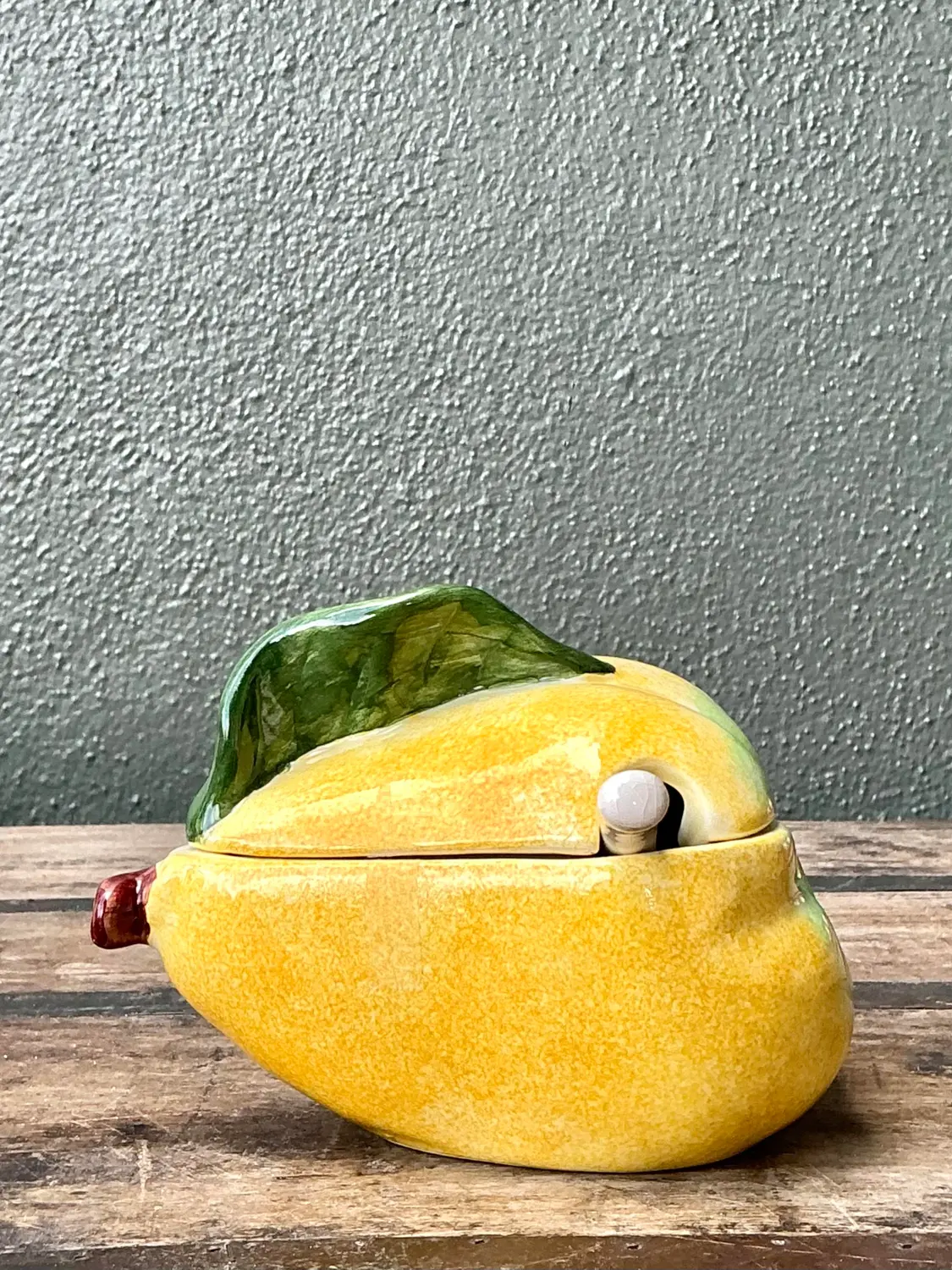 Vintage Italian Pear Sugar Bowl - Detail view