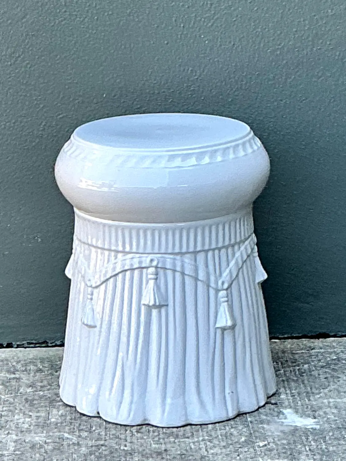Vintage Italian Rope and Tassel Glazed Ceramic Low Stool - Detail view