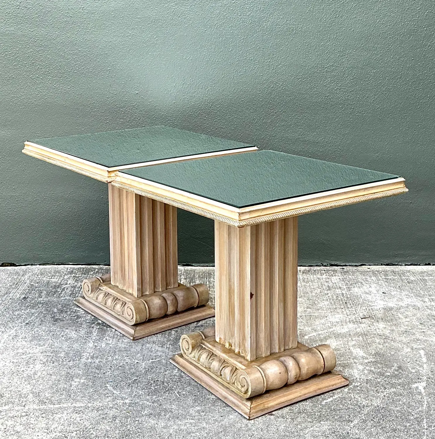 Vintage John Stuart Carved Column Side Tables After T. H. Robsjohn Gibbings - A Pair - Top view