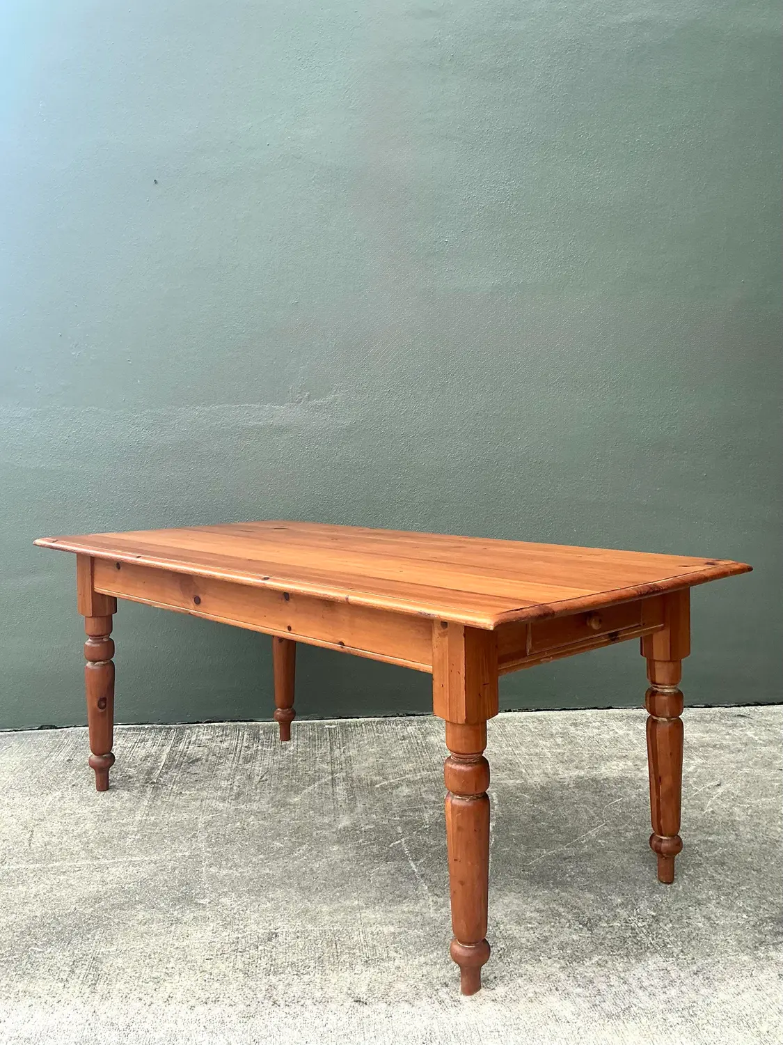 Vintage Knotty Pine Farm Table - Detail view