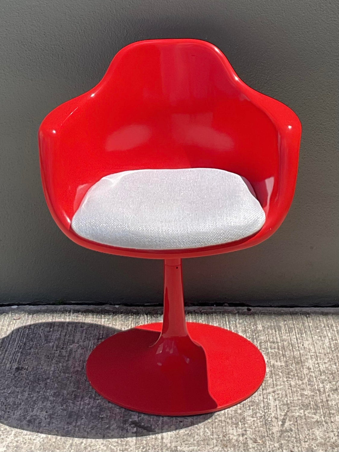 Vintage Krueger Tulip Chair - Back view