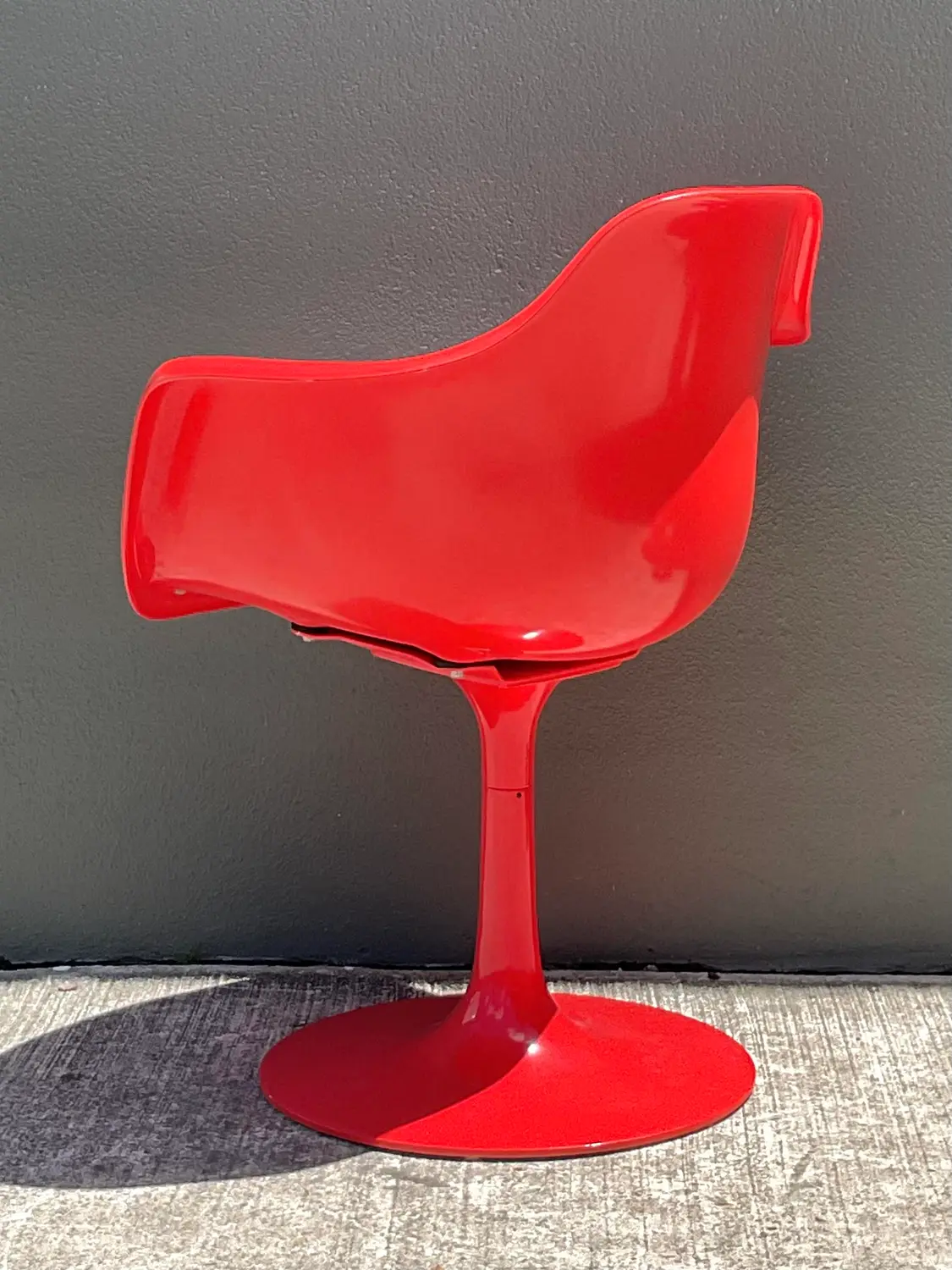 Vintage Krueger Tulip Chair - Top view