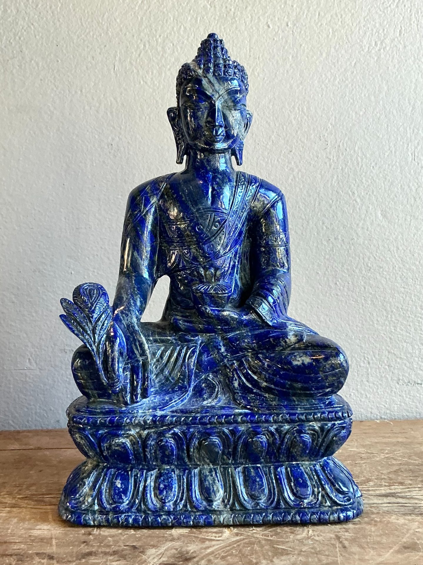 Vintage Lapis Lazuli Medicine Buddha - Detail view