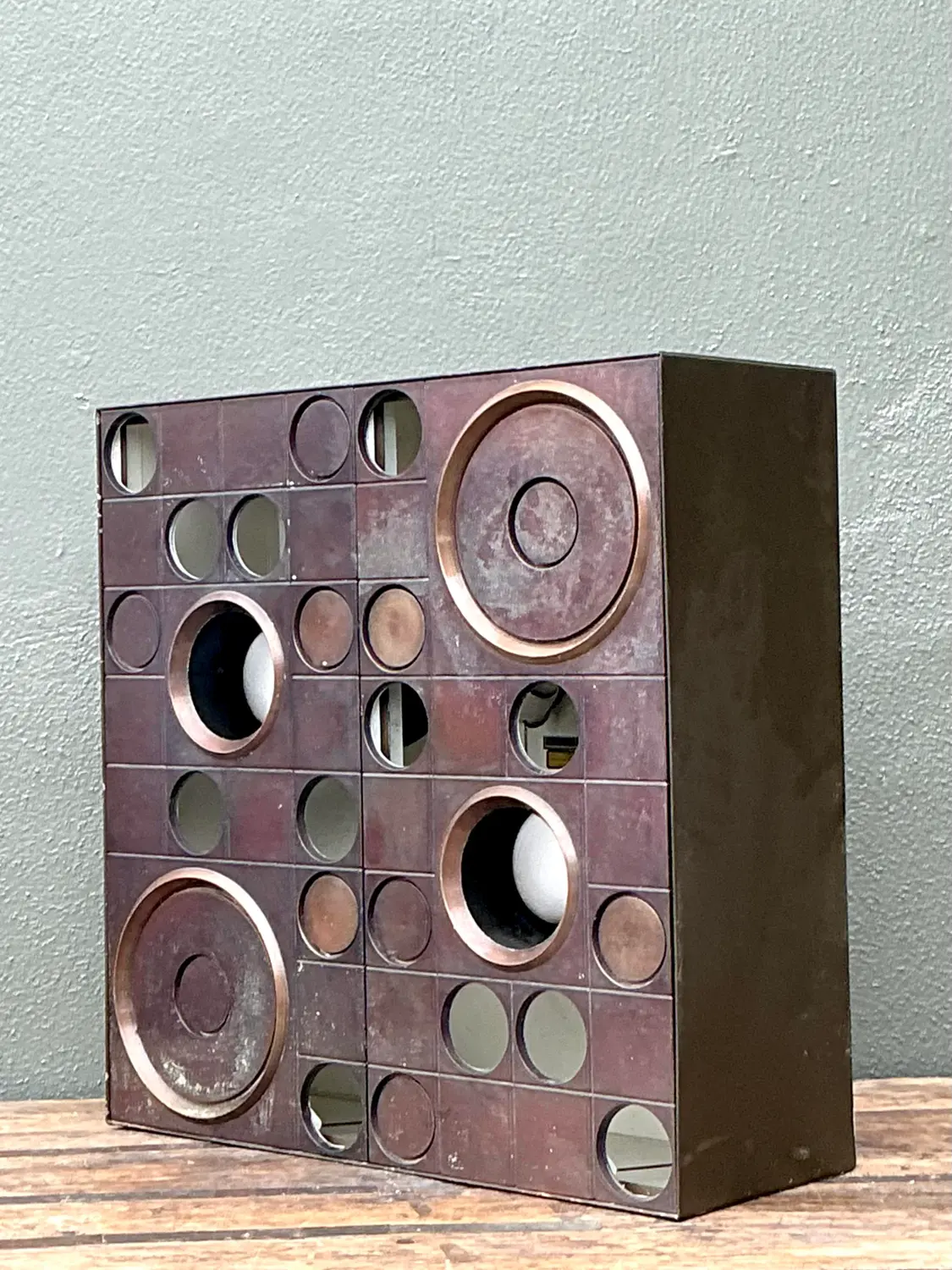 Vintage Lightolier Block Light Box - Detail view