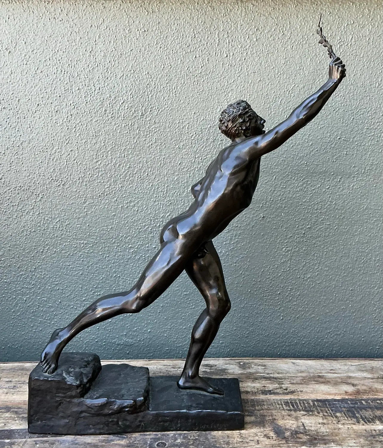 Vintage Max Kruse “Messenger of Victory” Bronze Sculpture of Man - Detail view
