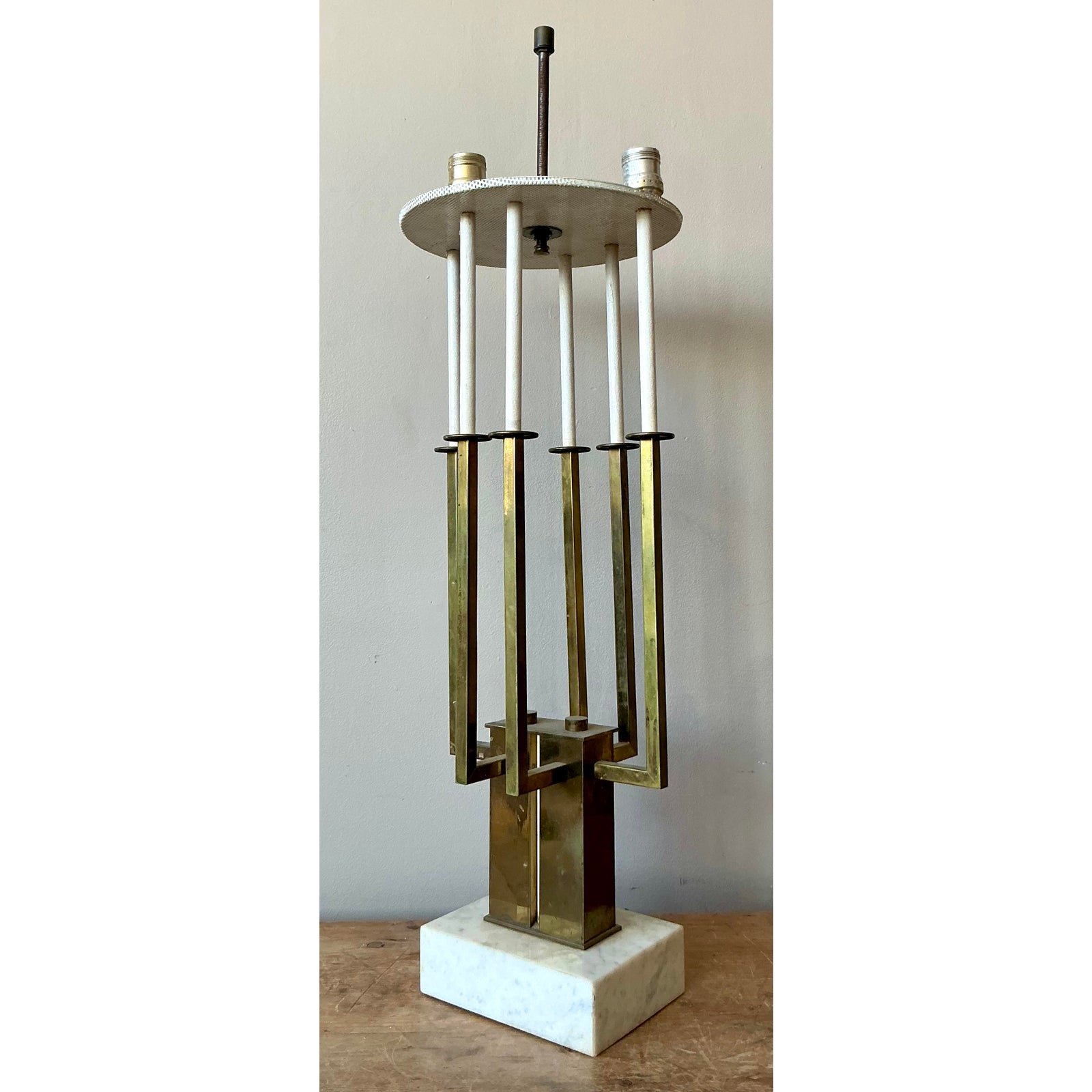 Vintage MCM Brass Candelabra Lamp After Tommi Parzinger - Detail view