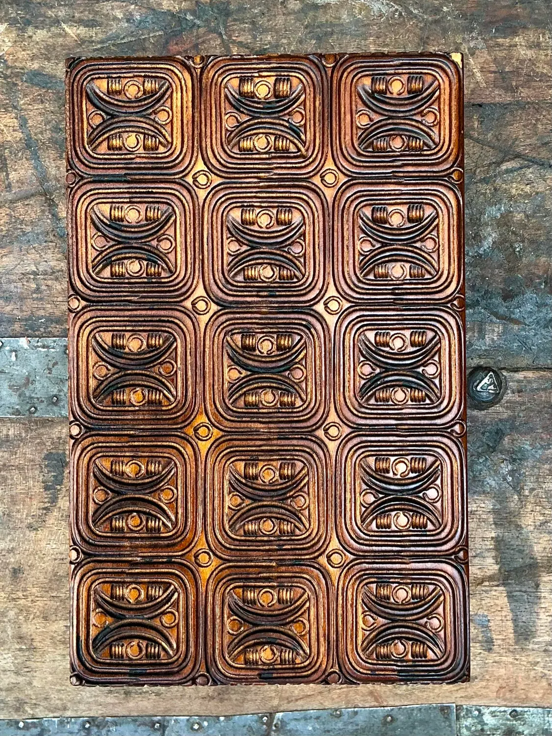 Vintage MCM Brutalist Lidded Box - Side view