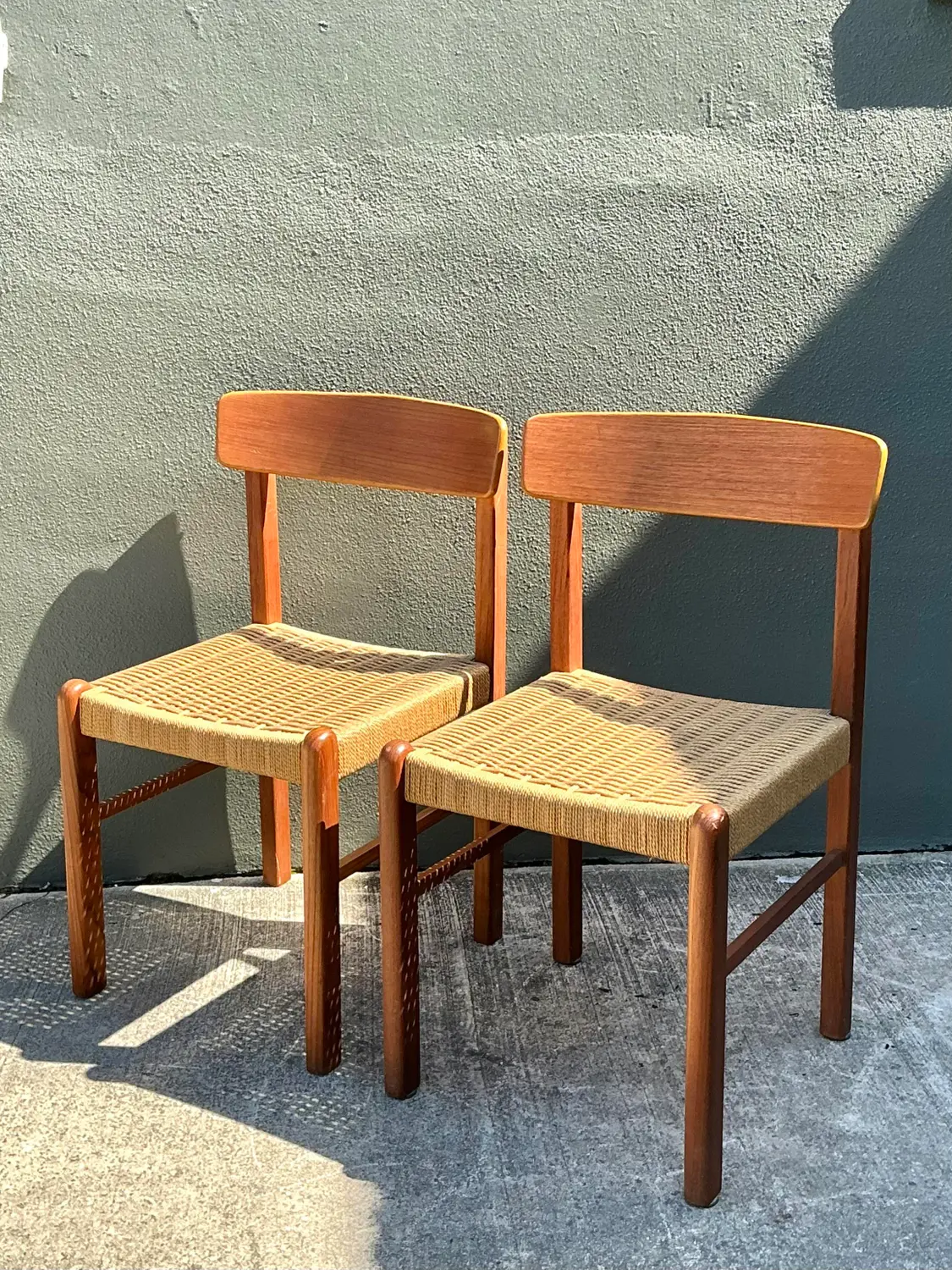 Vintage MCM Danish Woven Jute Seat Chairs - A Pair - Top view