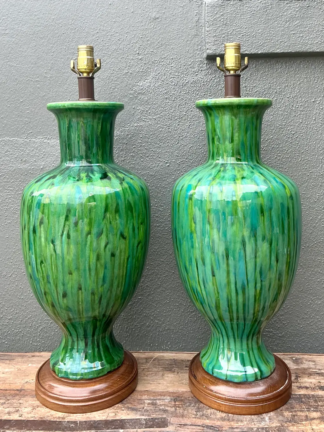 Vintage MCM Drip Glaze Ceramic Lamps - A Pair - Detail view