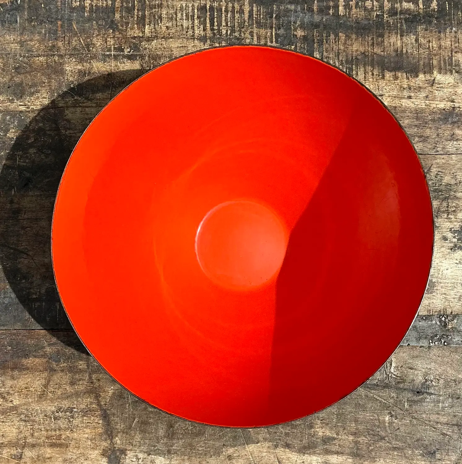 Vintage MCM Enamel Bowl - Detail view