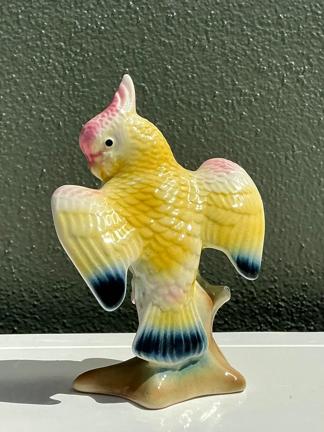 Vintage MCM Glazed Ceramic Cockatoo - Detail view