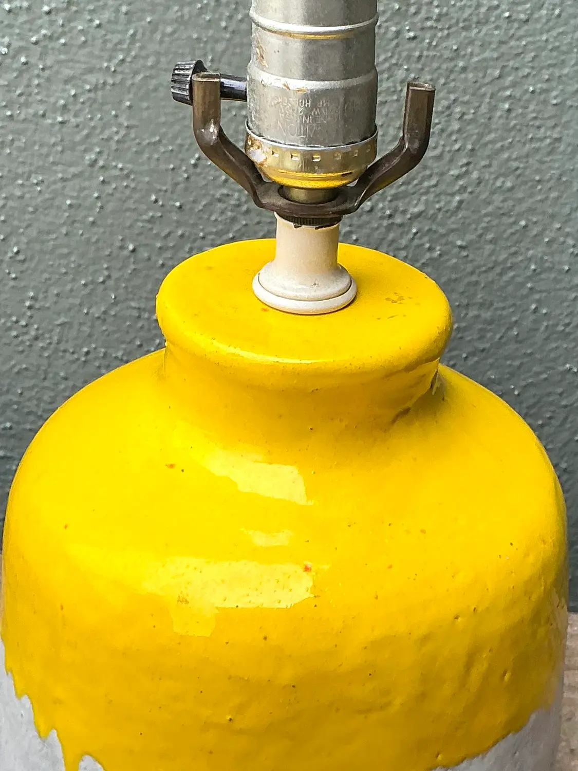 Vintage MCM Glazed Ceramic Lamp - Top view
