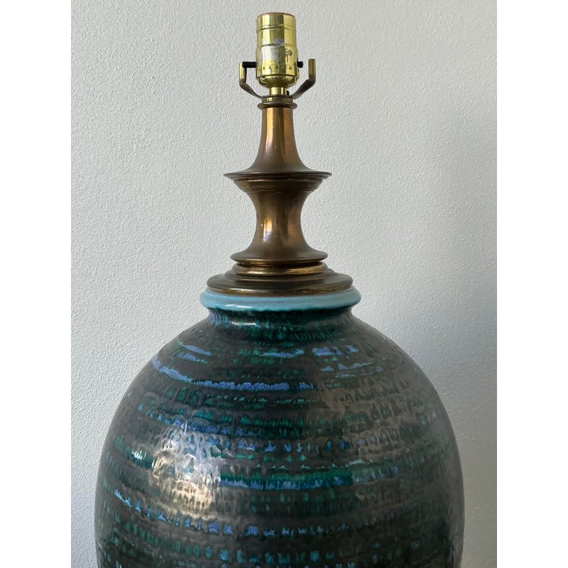Vintage MCM Glazed Ceramic Lamp - Detail view