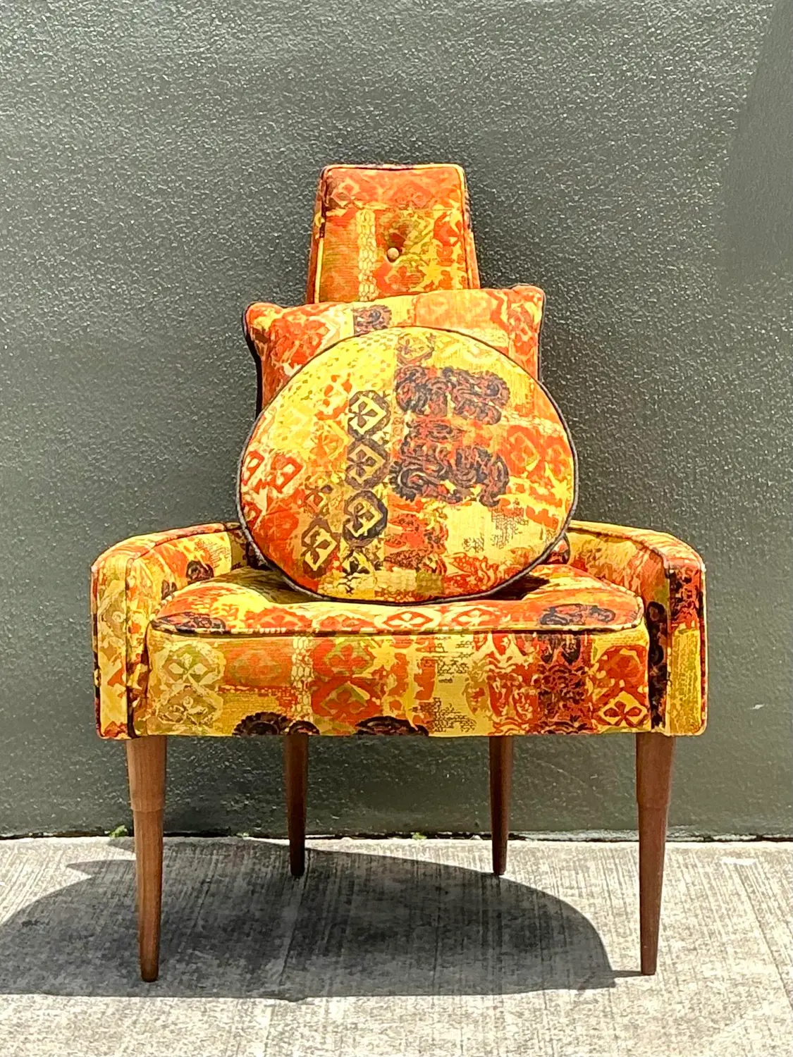 Vintage MCM High Back Lounge Chair - Detail view