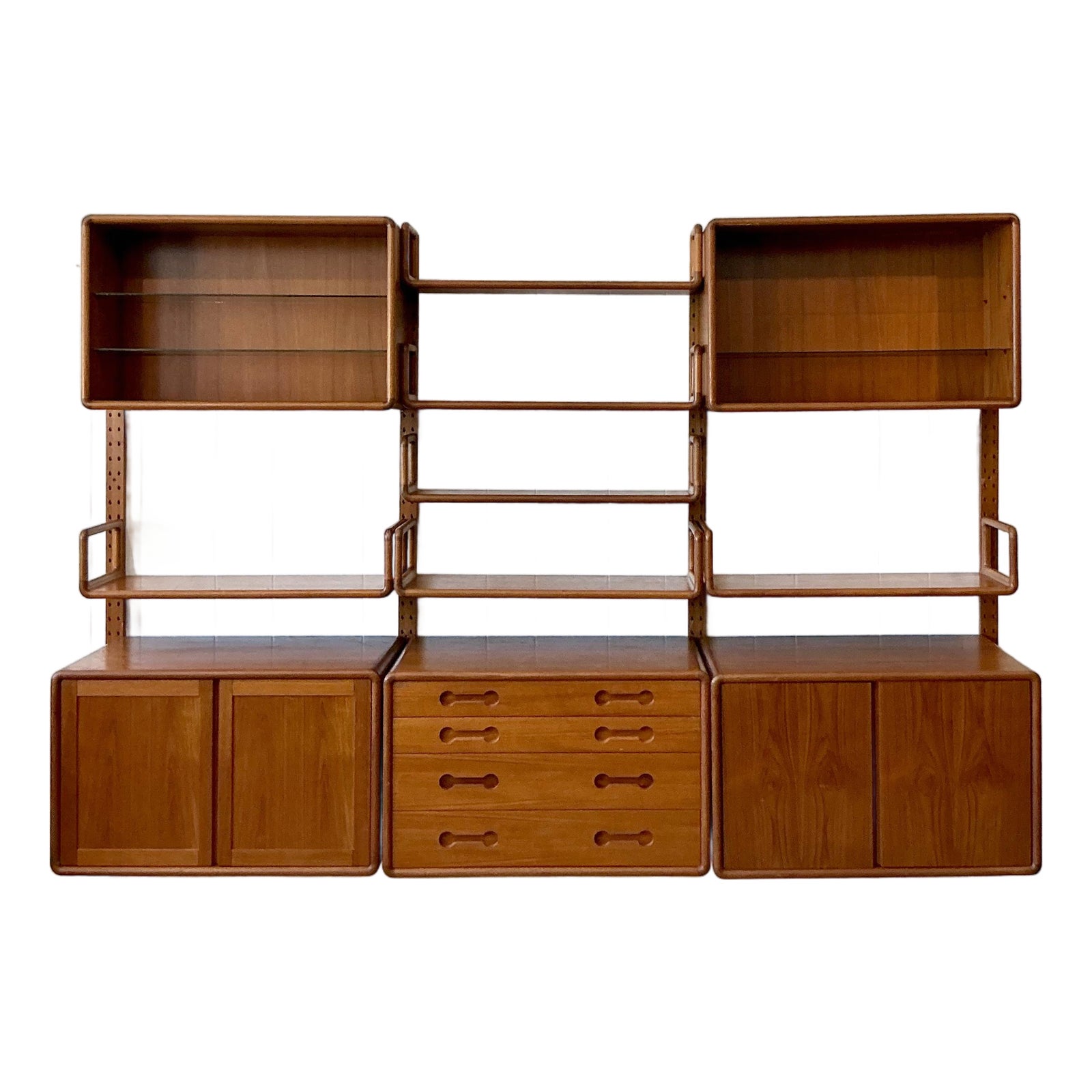 Vintage MCM Poul Cadovius 3 Bay Teak Wall System - Detail view