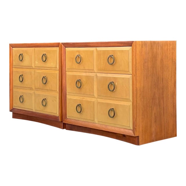Vintage MCM Robsjohn Gibbings for Widdicomb Chest of Drawers - a Pair - Detail view